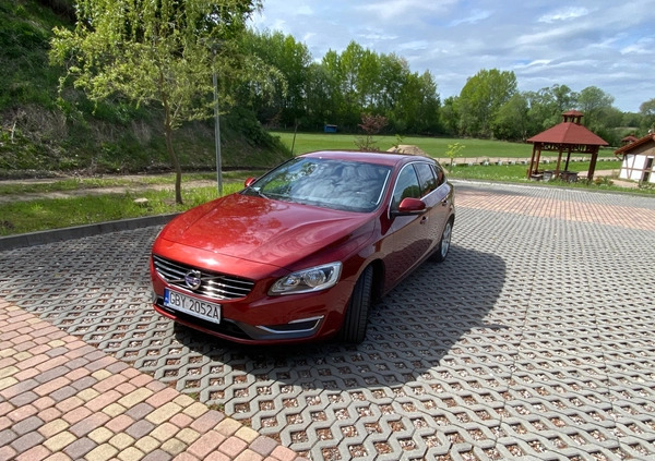 Volvo V60 cena 33000 przebieg: 318000, rok produkcji 2014 z Prochowice małe 79